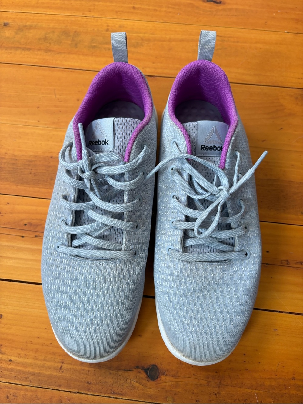 Reebok Women's Light Gray Athletic Sneakers with Purple Lining